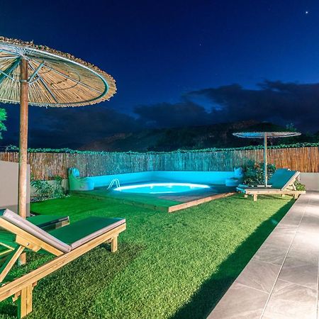 Cozy House With Pool Near Beach Gazi المظهر الخارجي الصورة