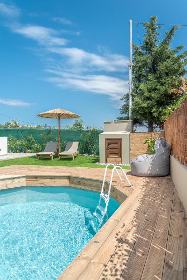 Cozy House With Pool Near Beach Gazi المظهر الخارجي الصورة