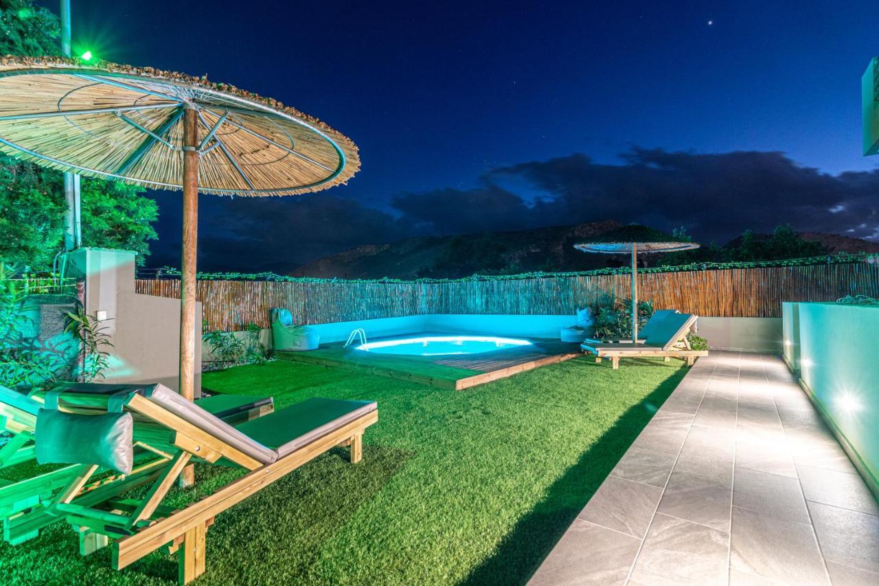Cozy House With Pool Near Beach Gazi المظهر الخارجي الصورة