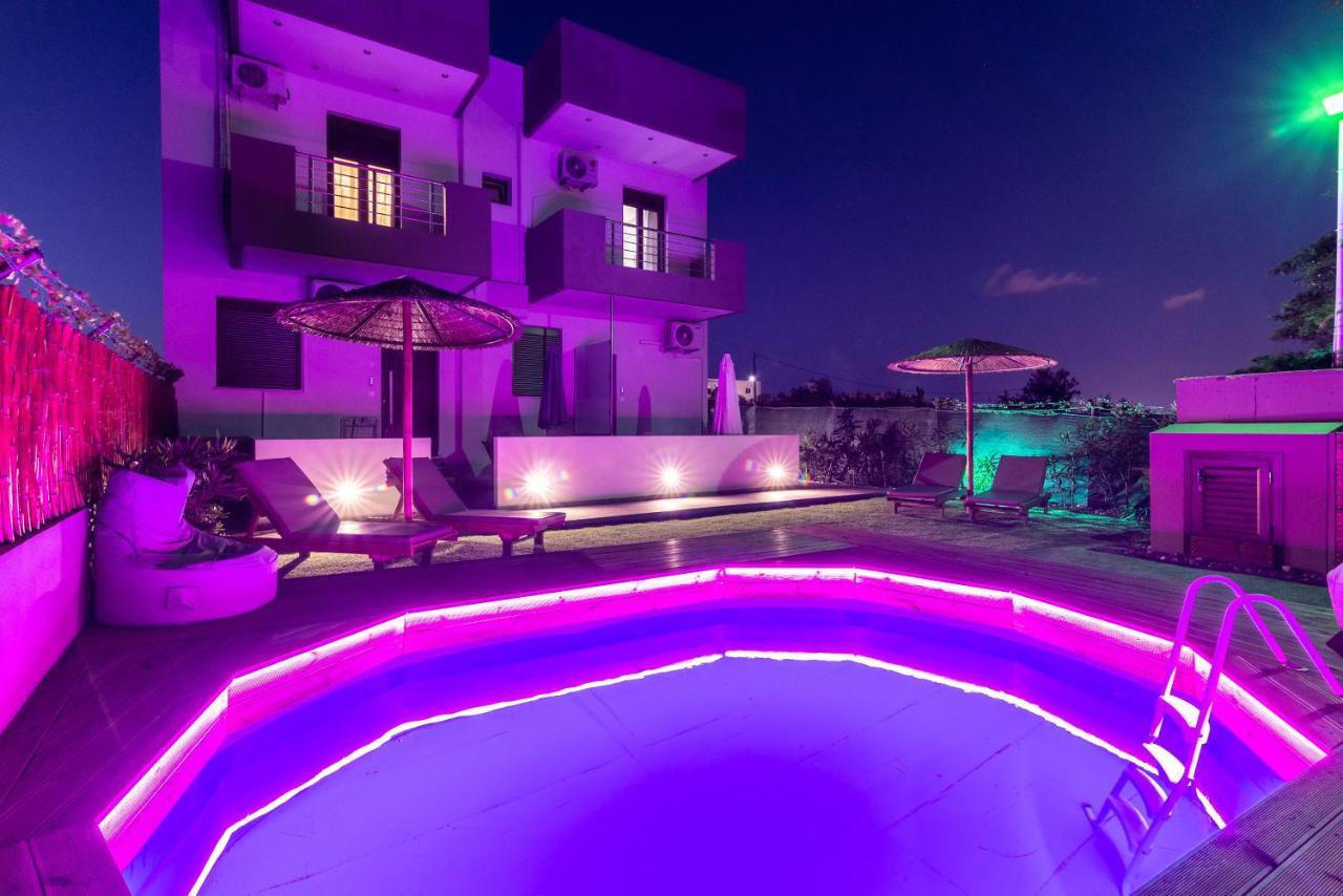 Cozy House With Pool Near Beach Gazi المظهر الخارجي الصورة