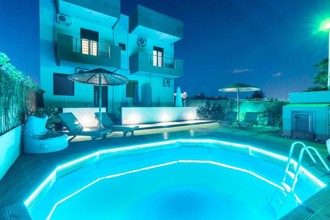 Cozy House With Pool Near Beach Gazi المظهر الخارجي الصورة