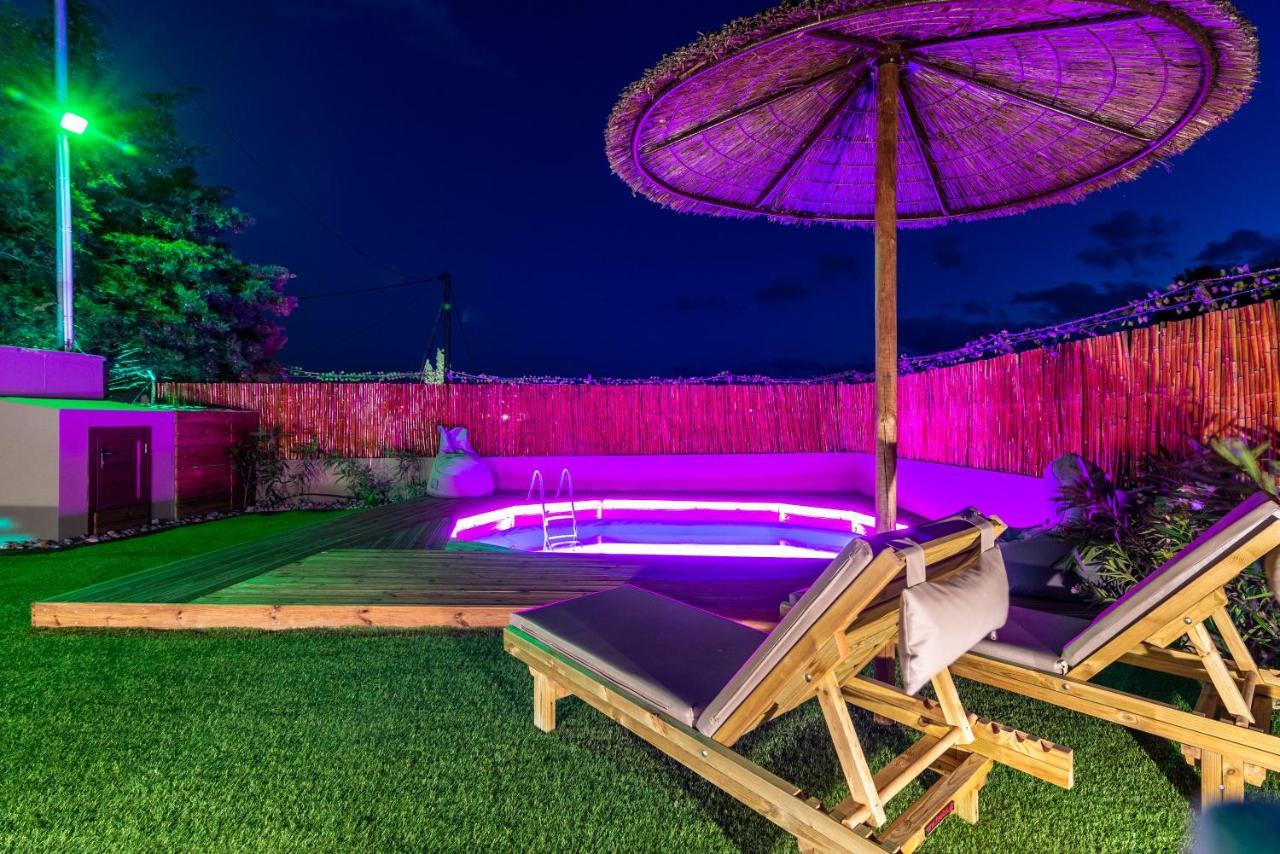 Cozy House With Pool Near Beach Gazi المظهر الخارجي الصورة