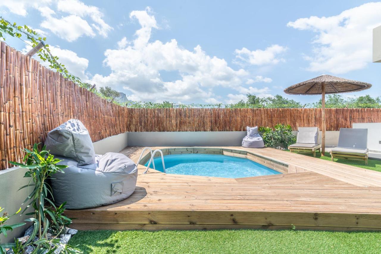Cozy House With Pool Near Beach Gazi المظهر الخارجي الصورة