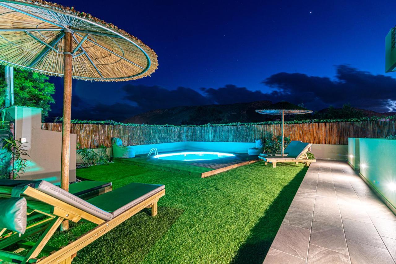 Cozy House With Pool Near Beach Gazi المظهر الخارجي الصورة